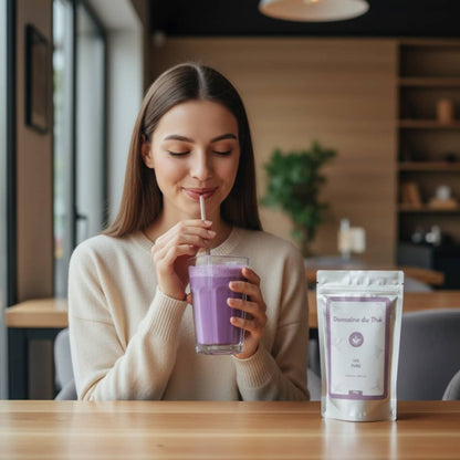 Iced ube latte : boisson glacée violette avec mousse de lait - Domaine du Thé